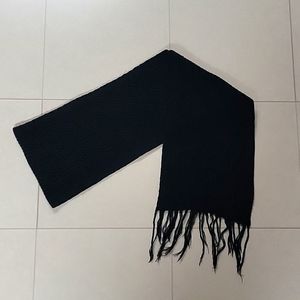 Laura Black Ribbed Soft Long Scarf
